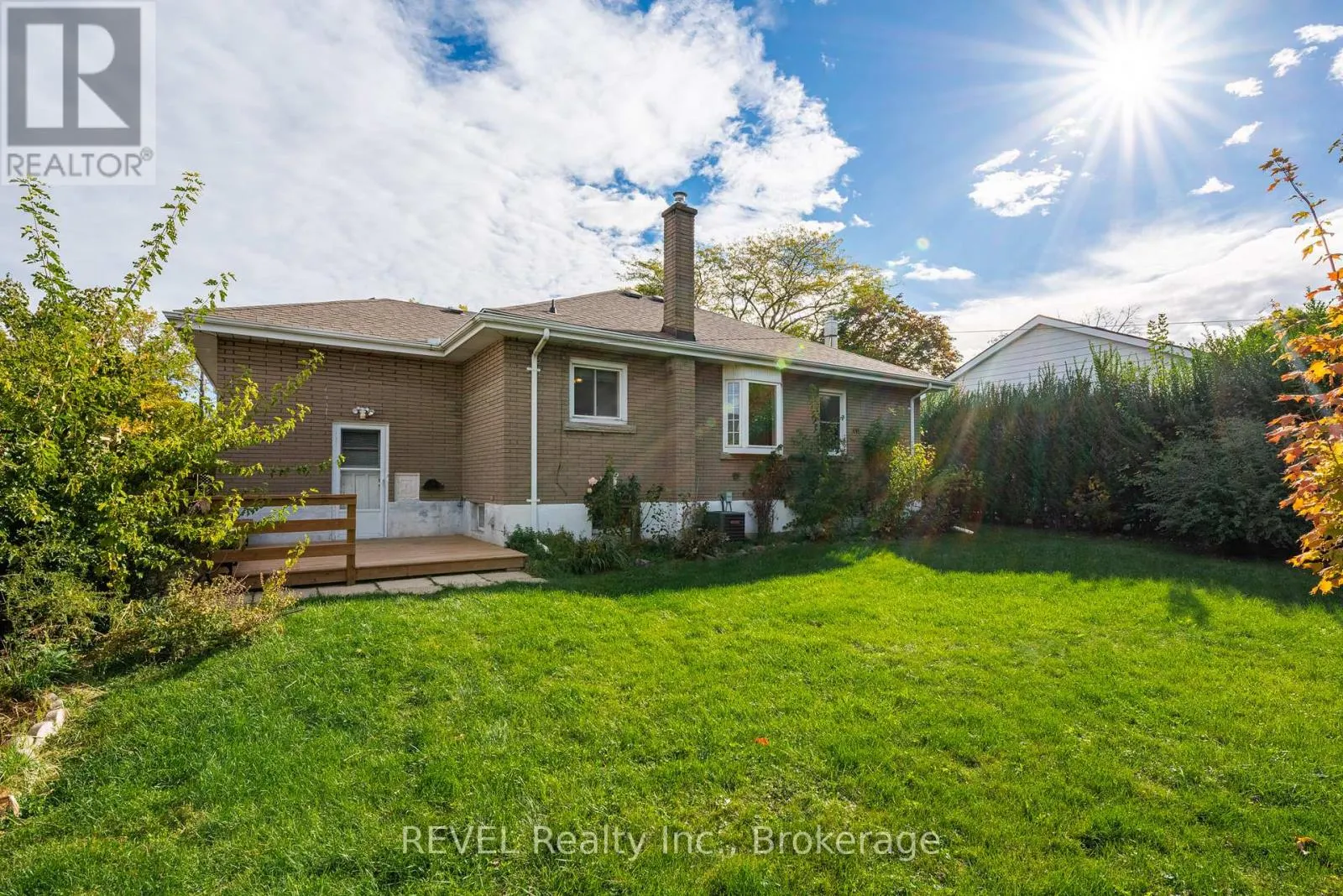 425 GENEVA STREET