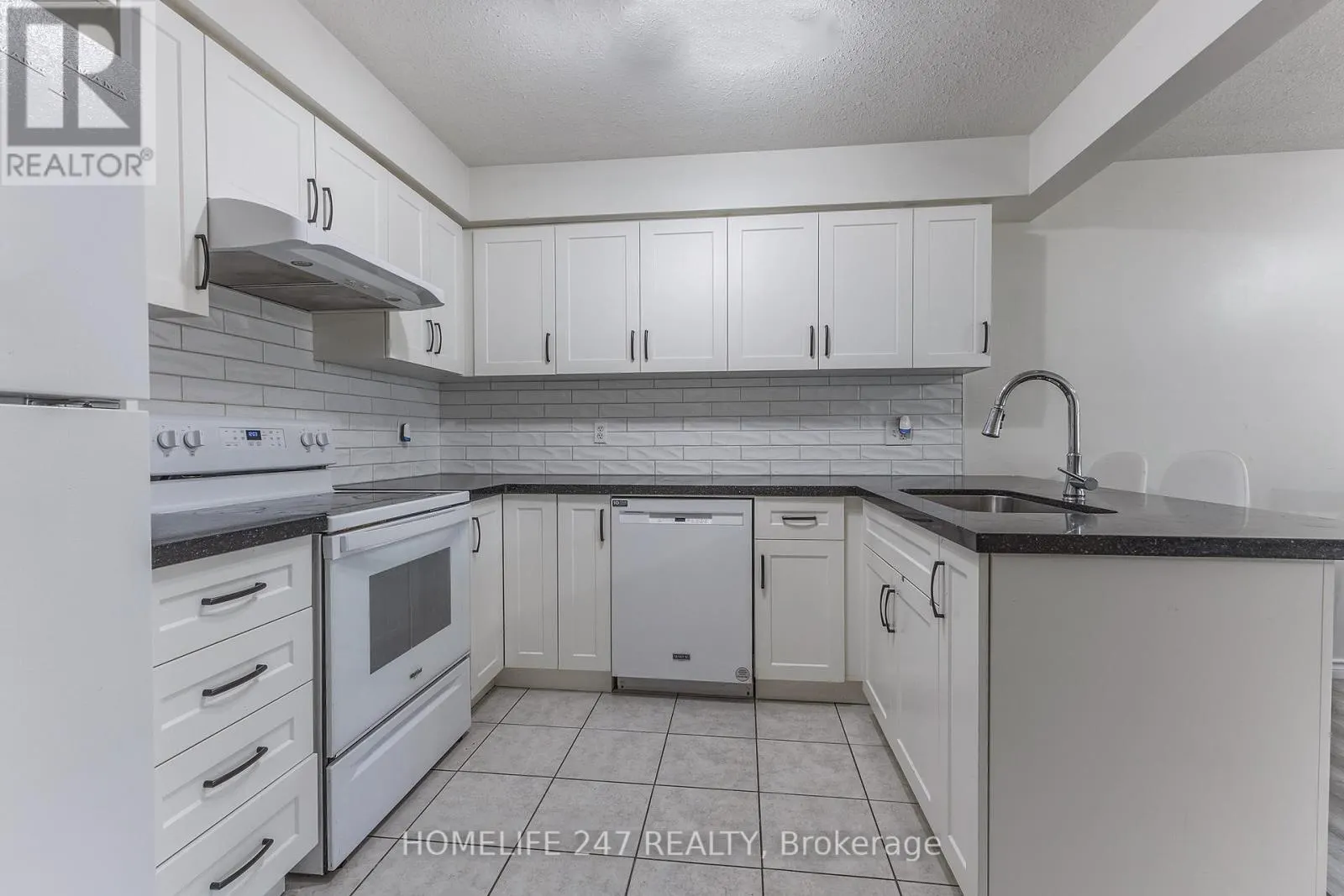 5 - 31 SCHRODER CRESCENT