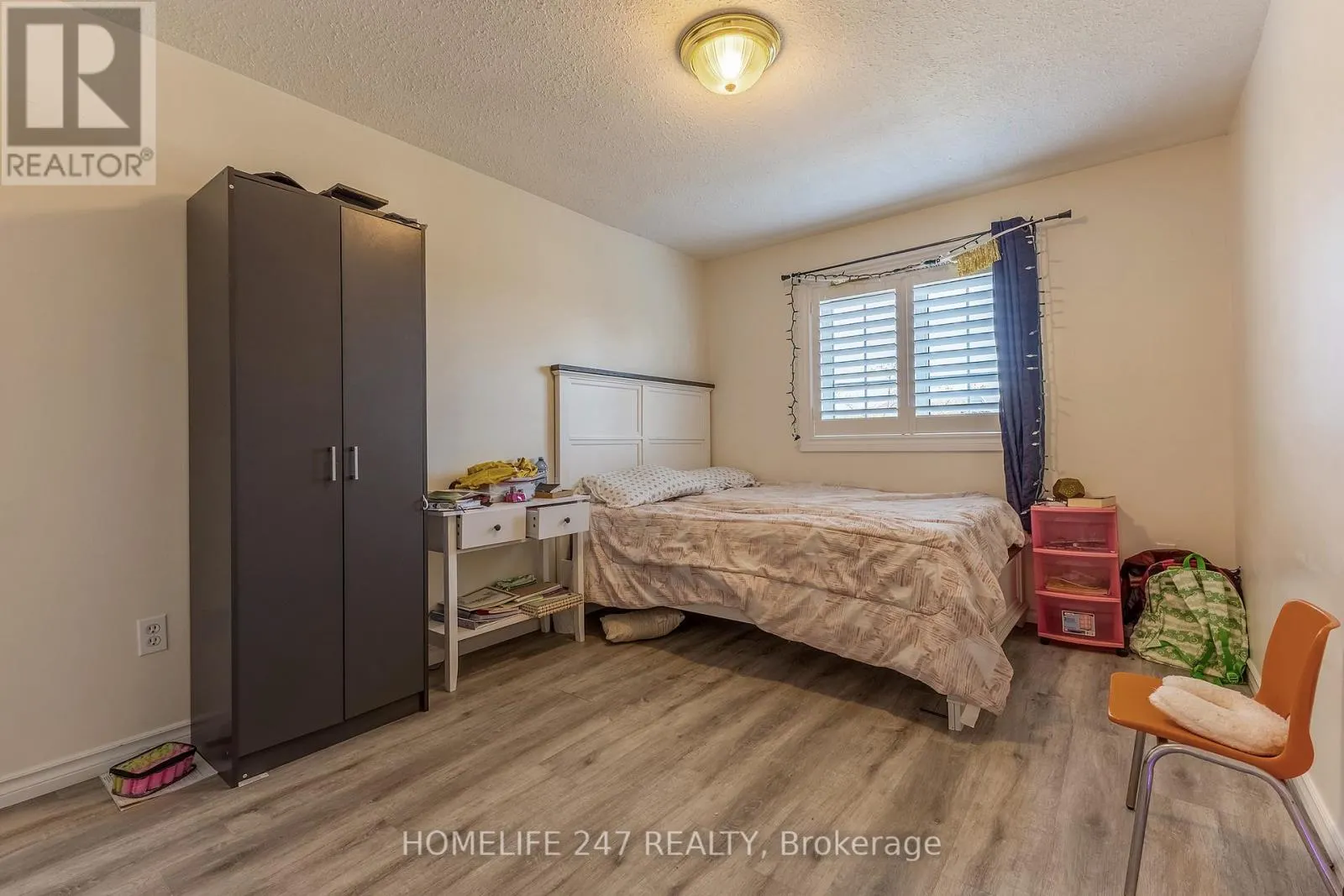 5 - 31 SCHRODER CRESCENT