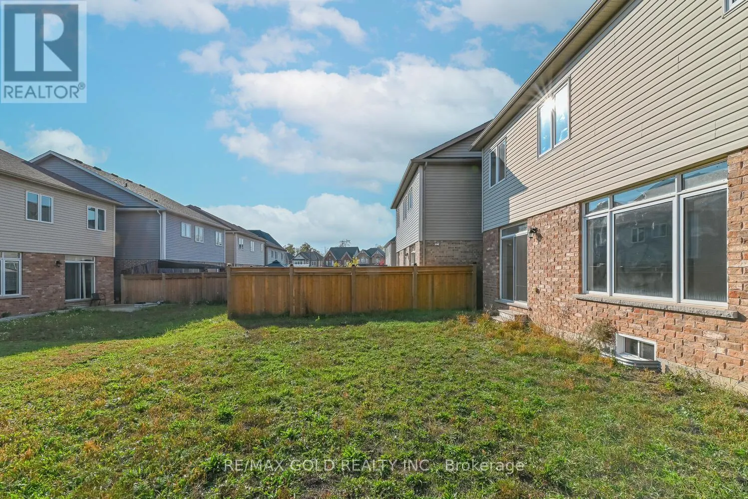 20 MULLHOLLAND AVENUE