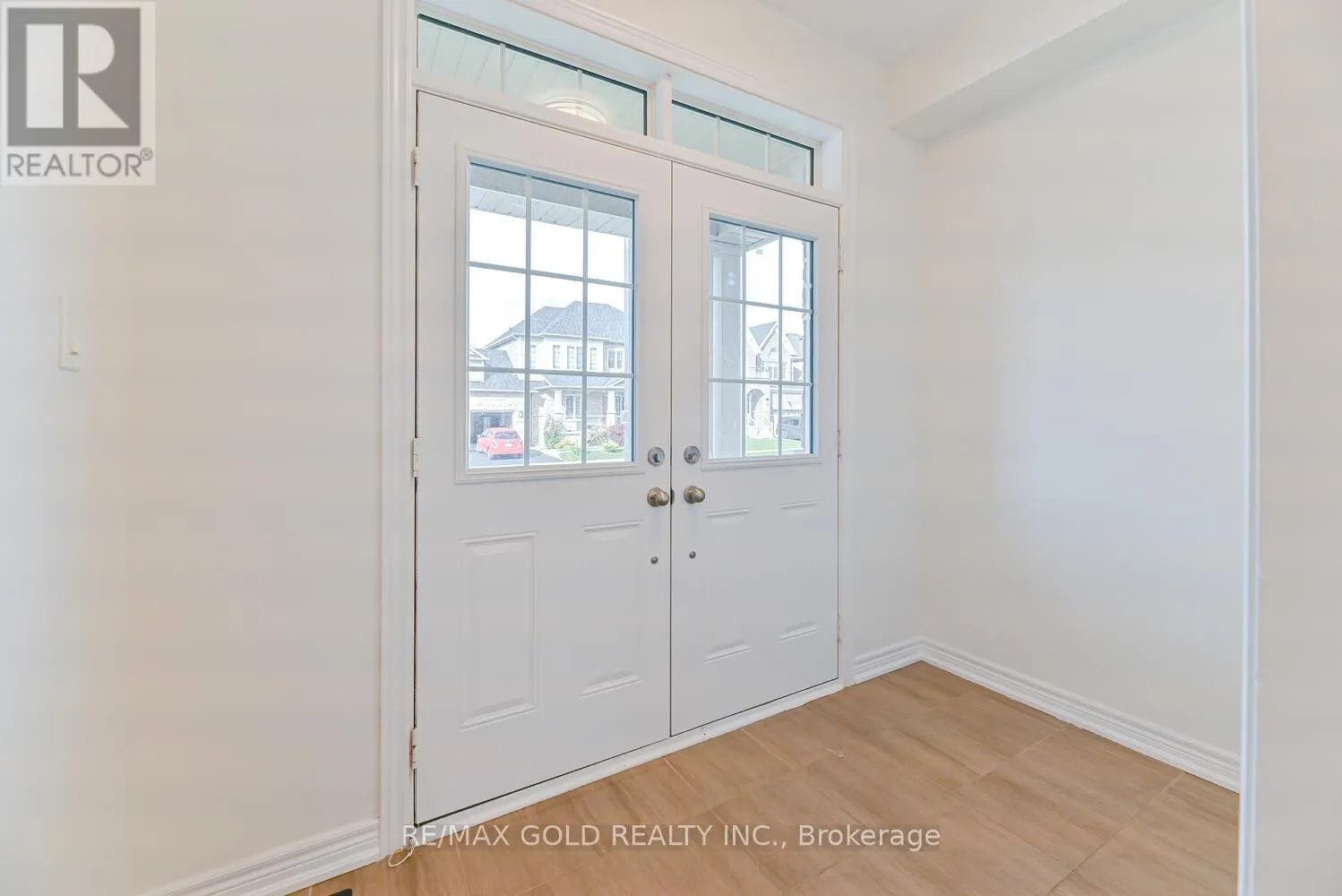 20 MULLHOLLAND AVENUE