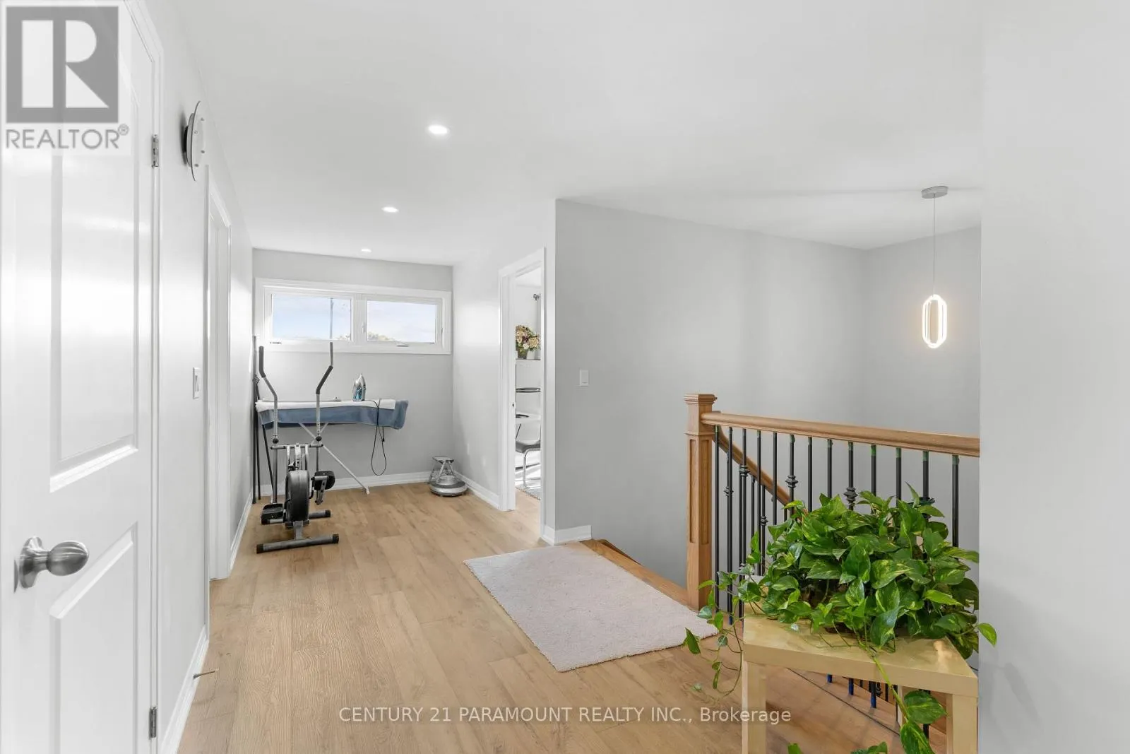 129 SOUTH PELHAM ROAD