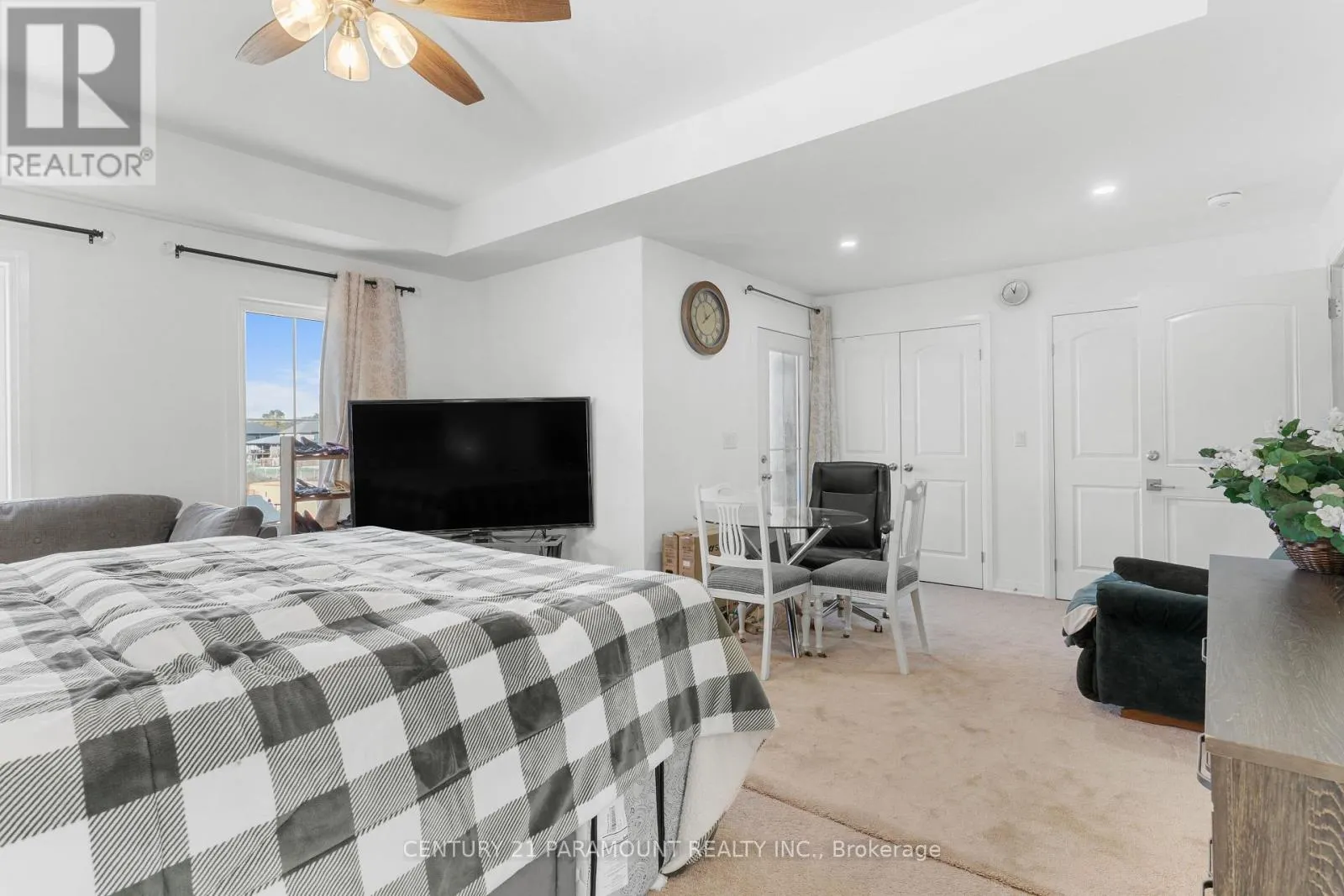 129 SOUTH PELHAM ROAD