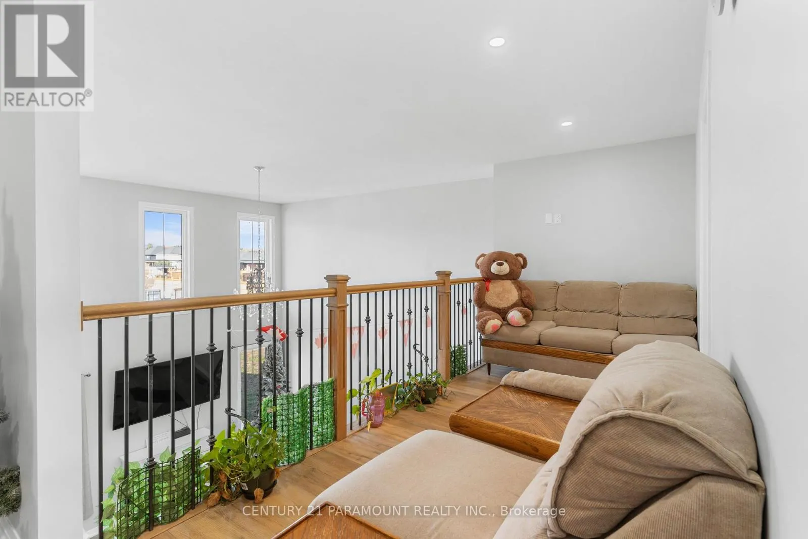 129 SOUTH PELHAM ROAD