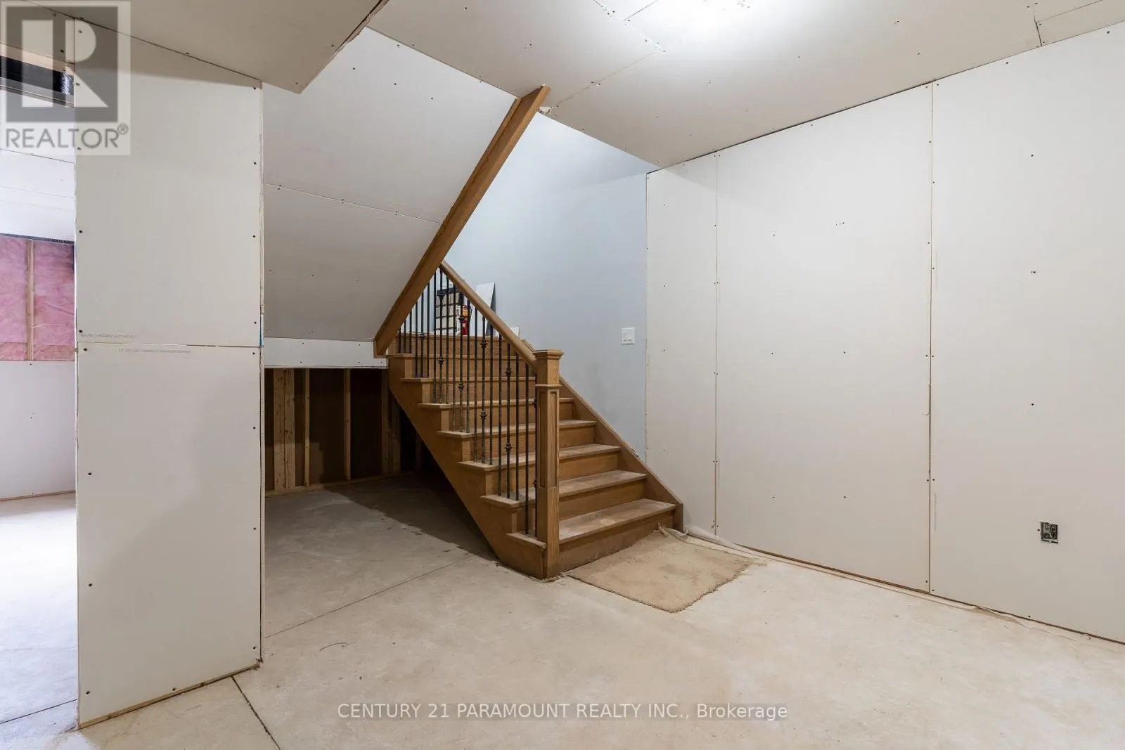 129 SOUTH PELHAM ROAD
