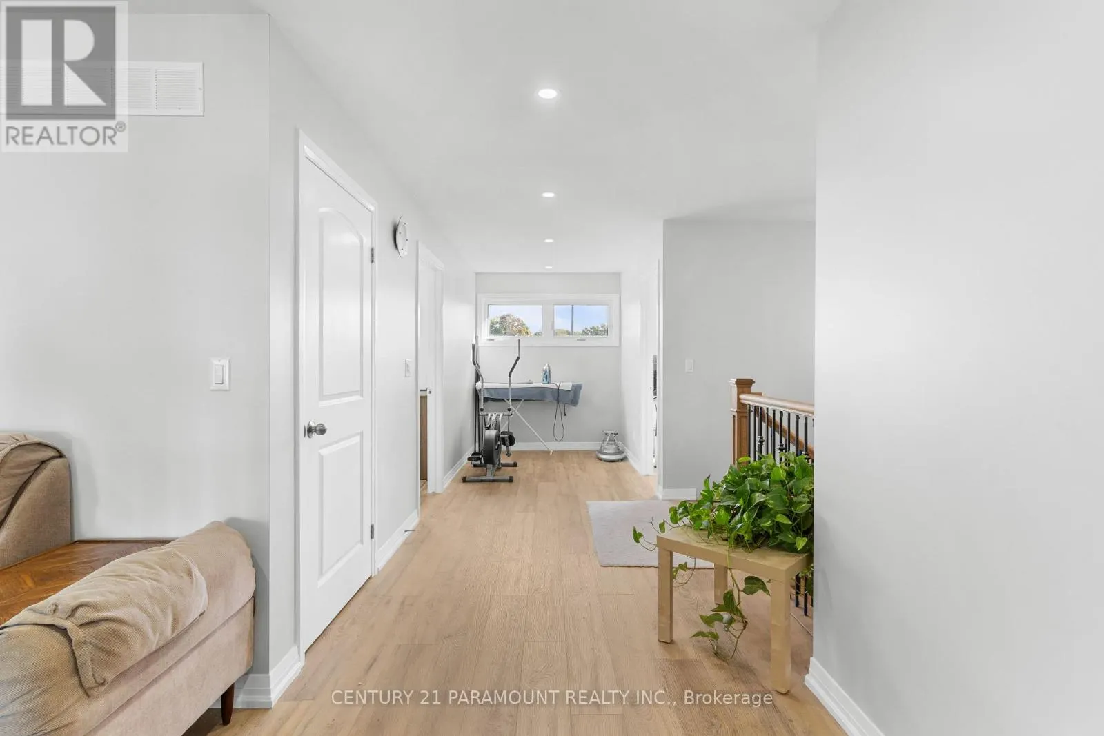 129 SOUTH PELHAM ROAD