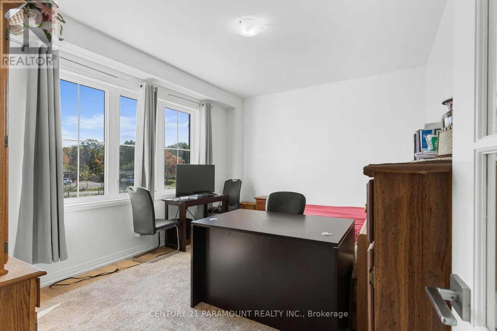 129 SOUTH PELHAM ROAD