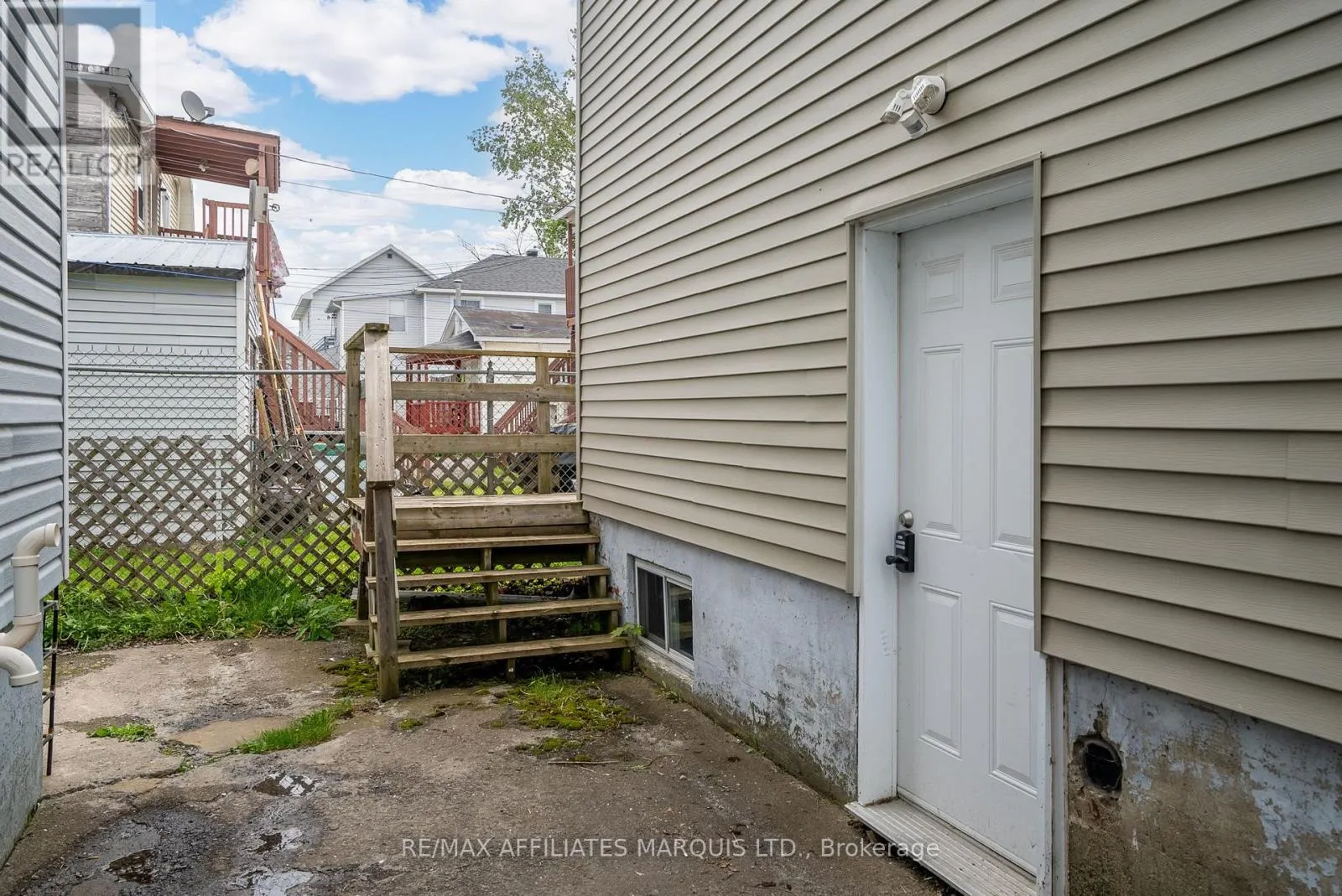 303 GUY STREET