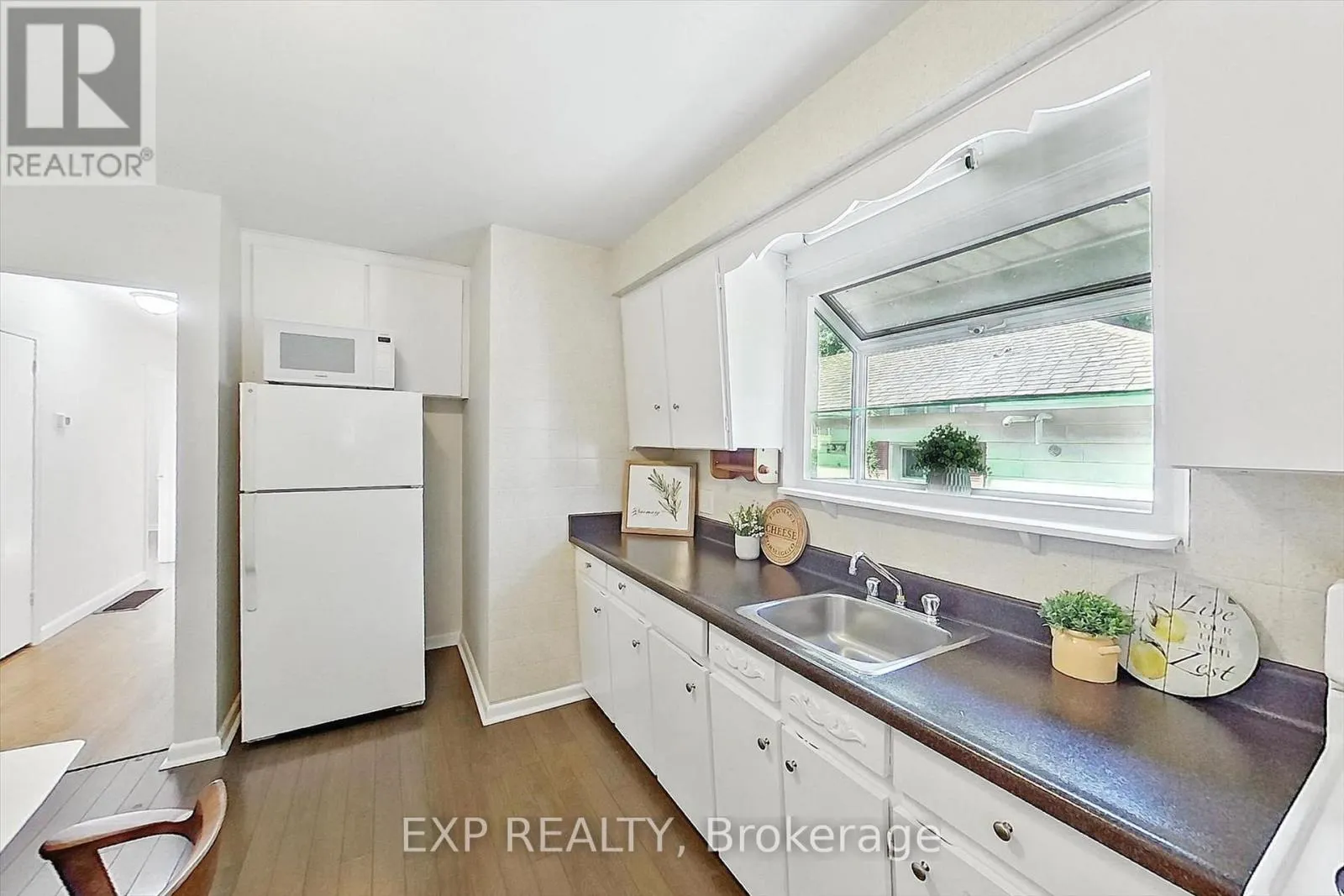 29 WEST 21ST STREET