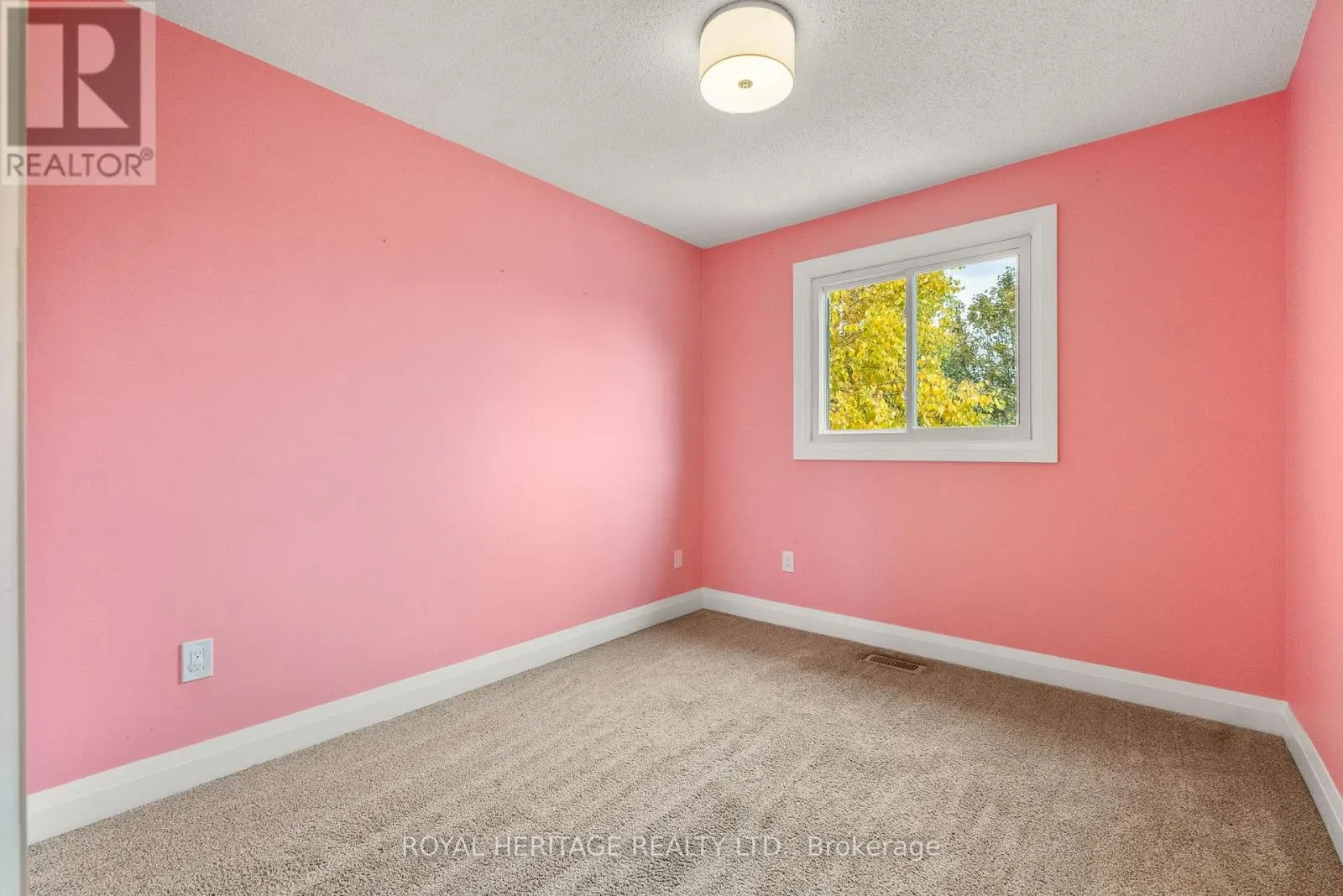 892 FAIRBANKS ROAD