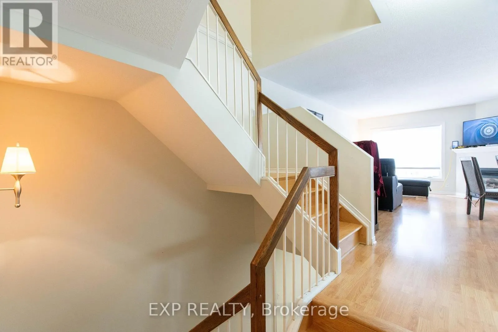 54 SHEPPARD'S GLEN AVENUE