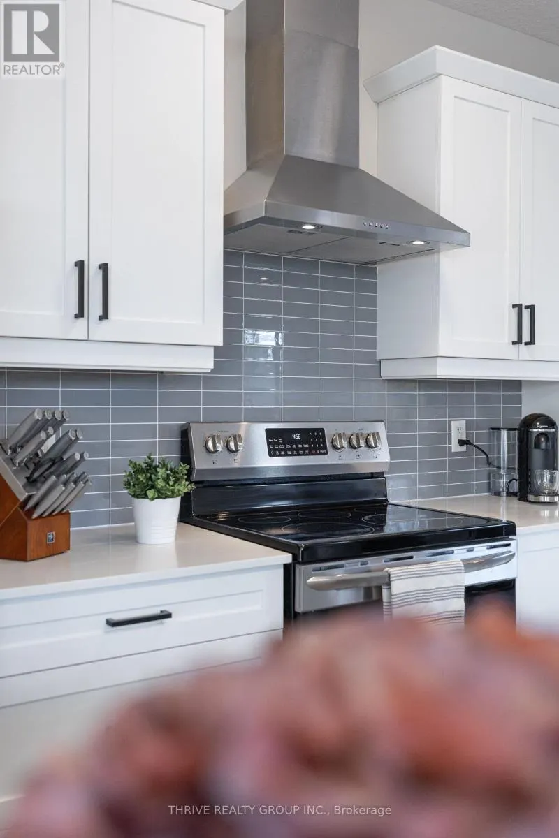 64 - 3025 SINGLETON AVENUE, #64