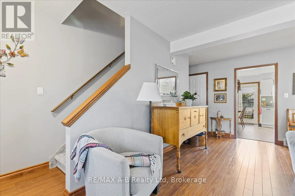 27 - 20 SOUTHVALE ROAD, #27