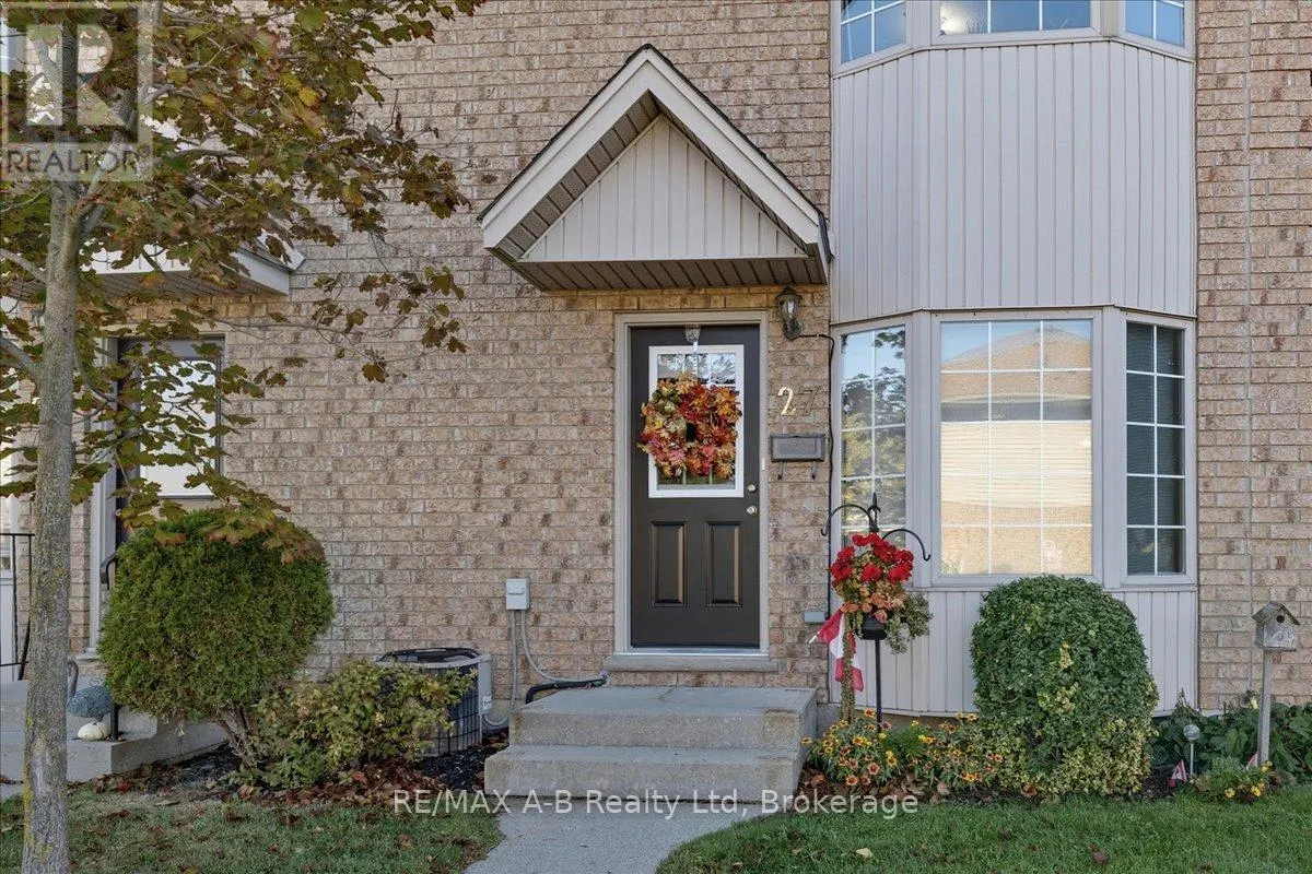 27 - 20 SOUTHVALE ROAD, #27