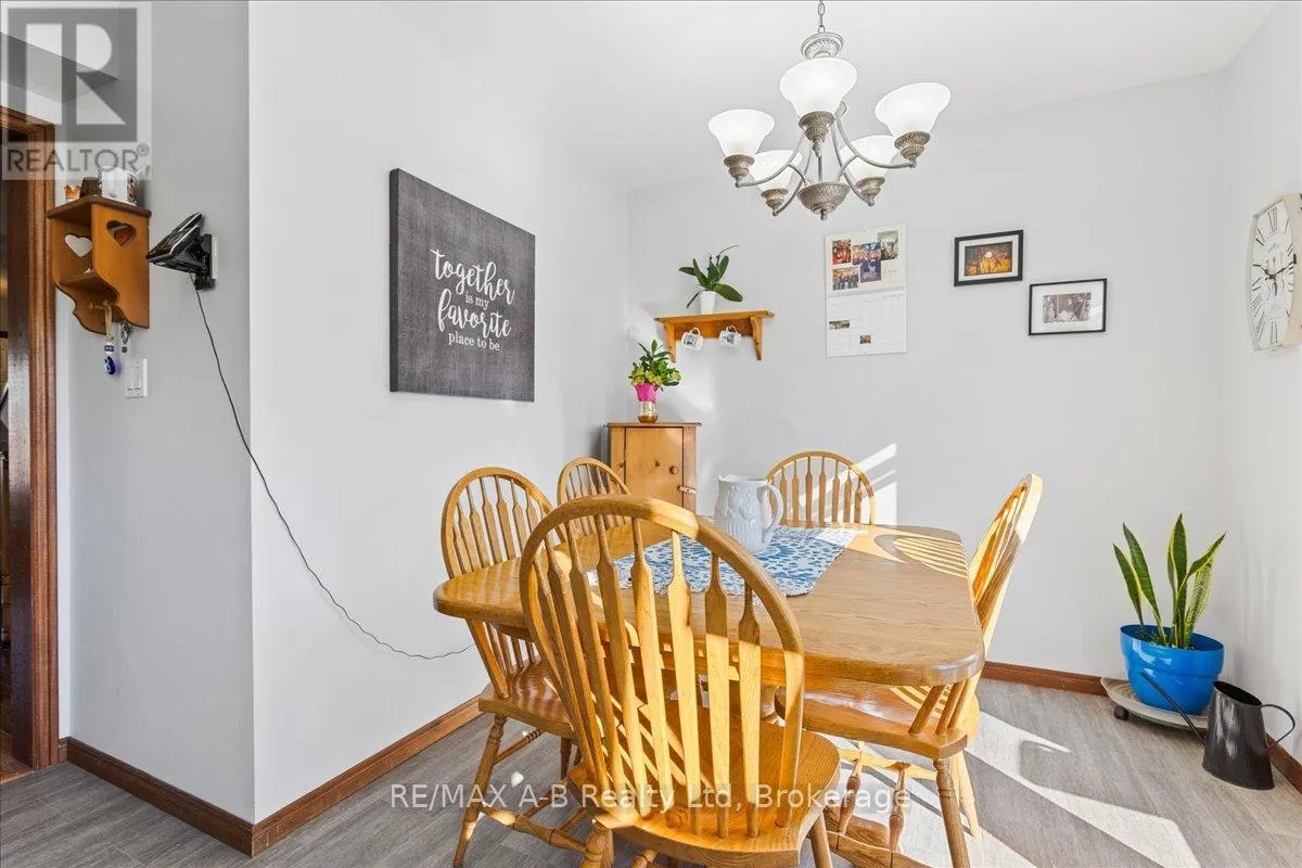 27 - 20 SOUTHVALE ROAD, #27