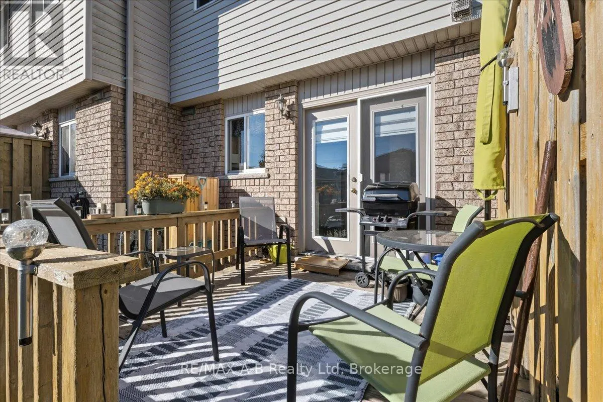 27 - 20 SOUTHVALE ROAD, #27
