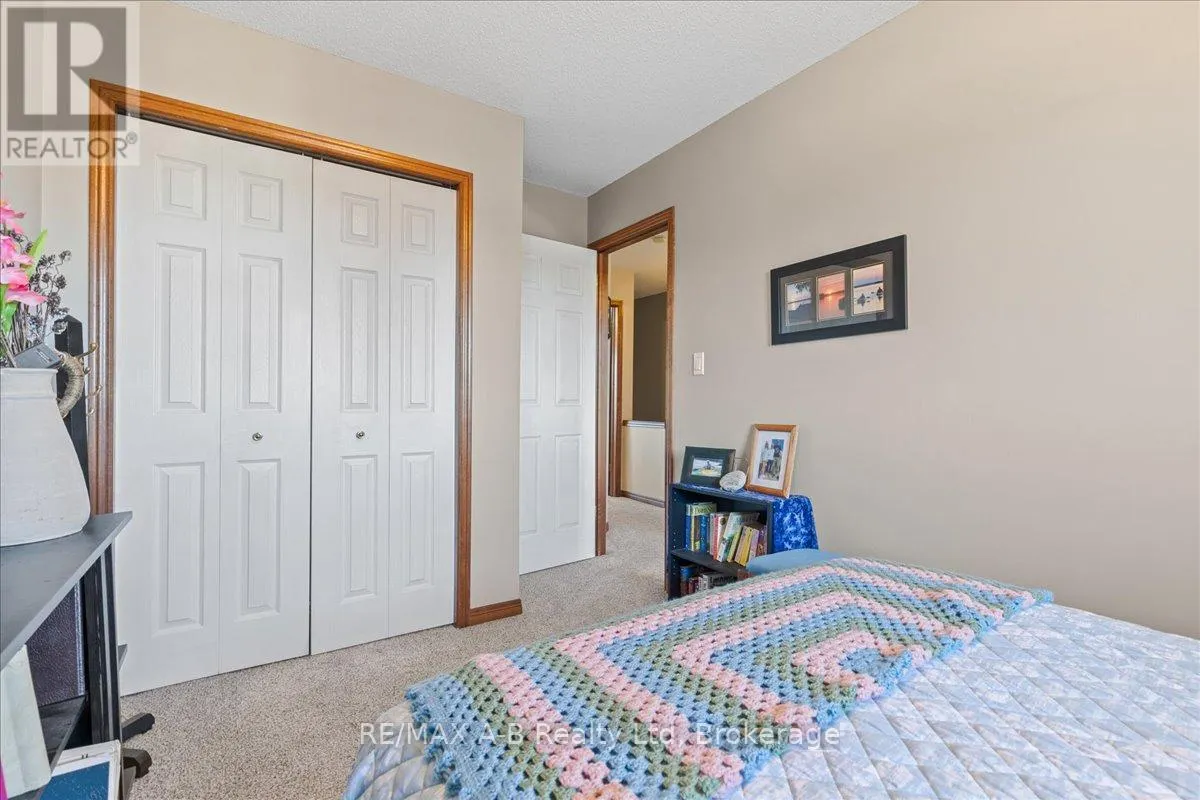 27 - 20 SOUTHVALE ROAD, #27