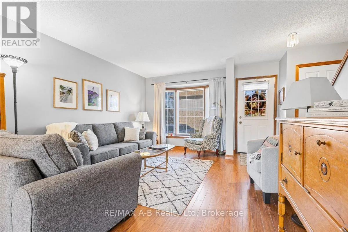 27 - 20 SOUTHVALE ROAD, #27