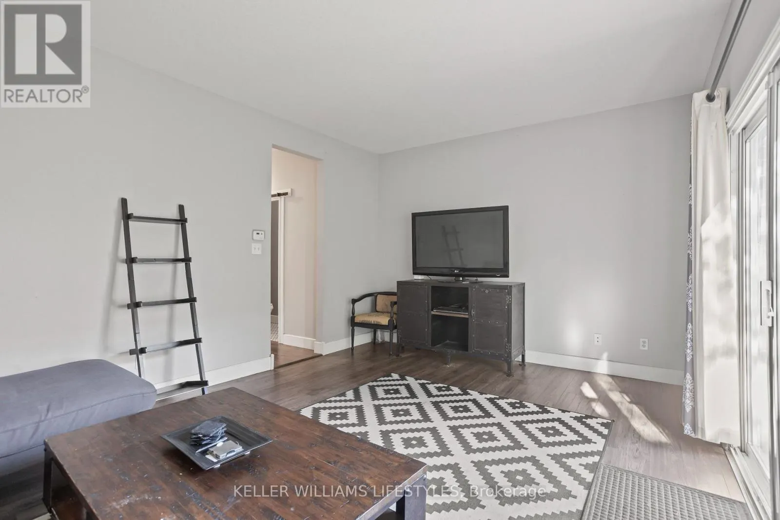 6 - 624 WILLIAM STREET, #6