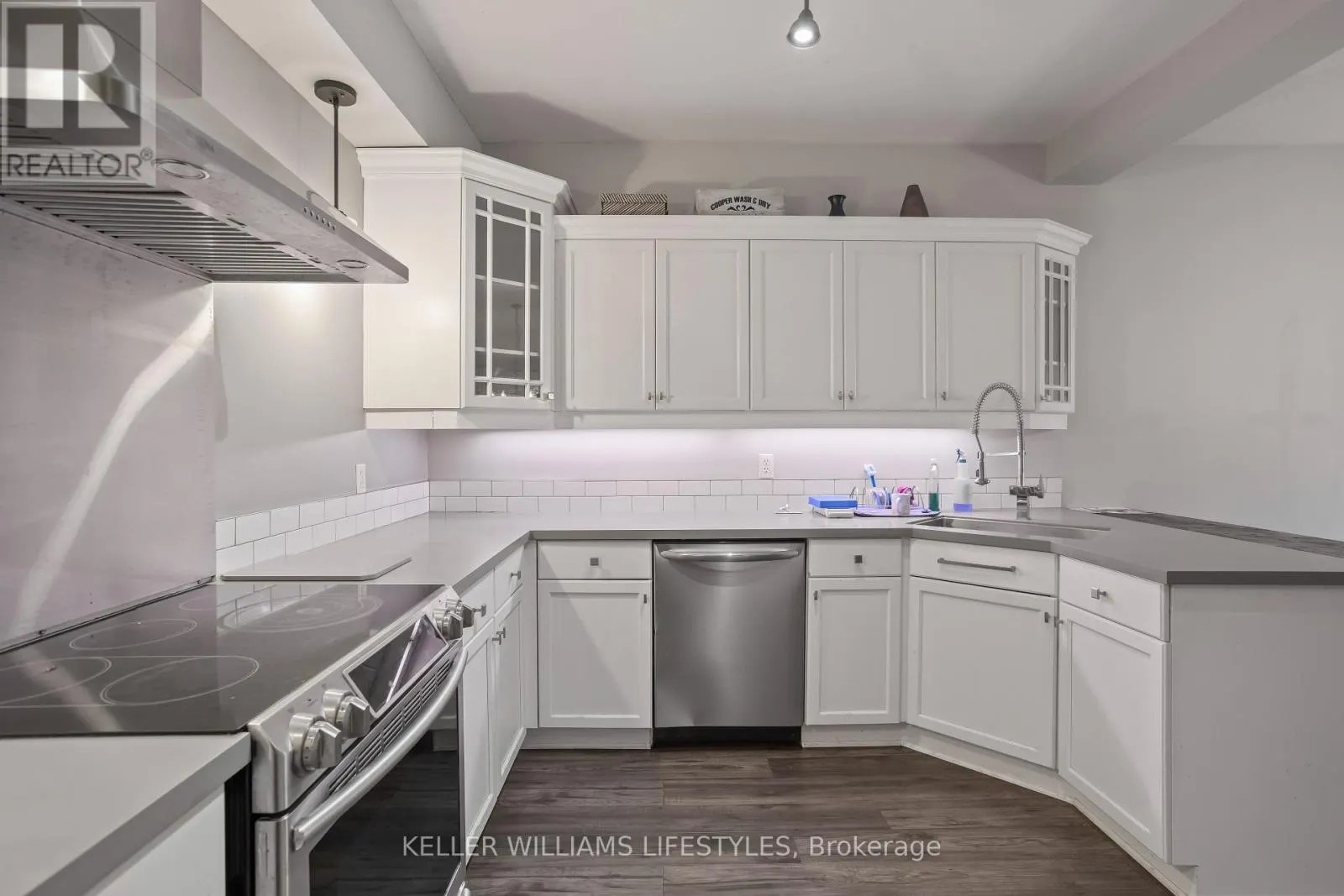 6 - 624 WILLIAM STREET, #6