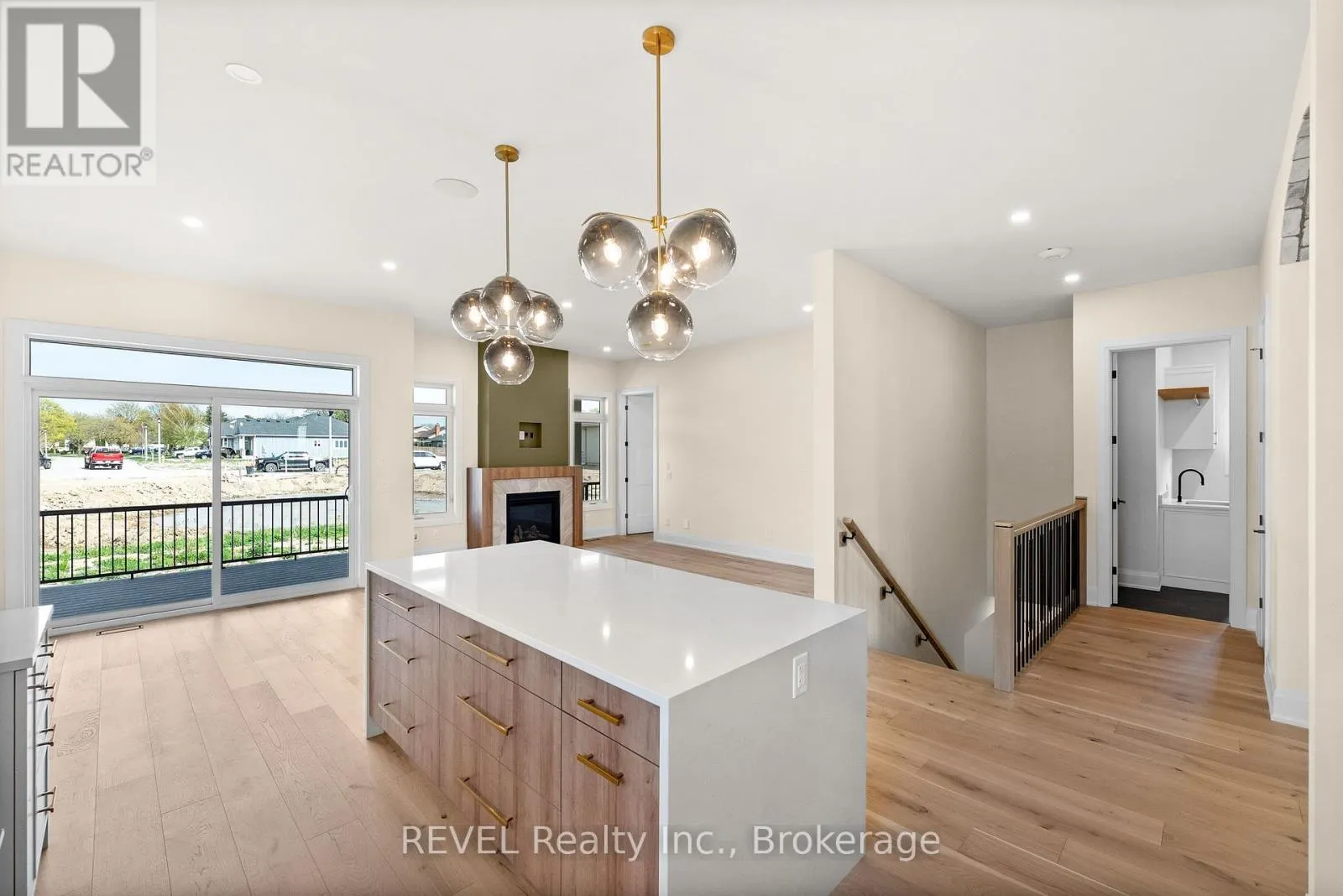 15 OAKLEY DRIVE