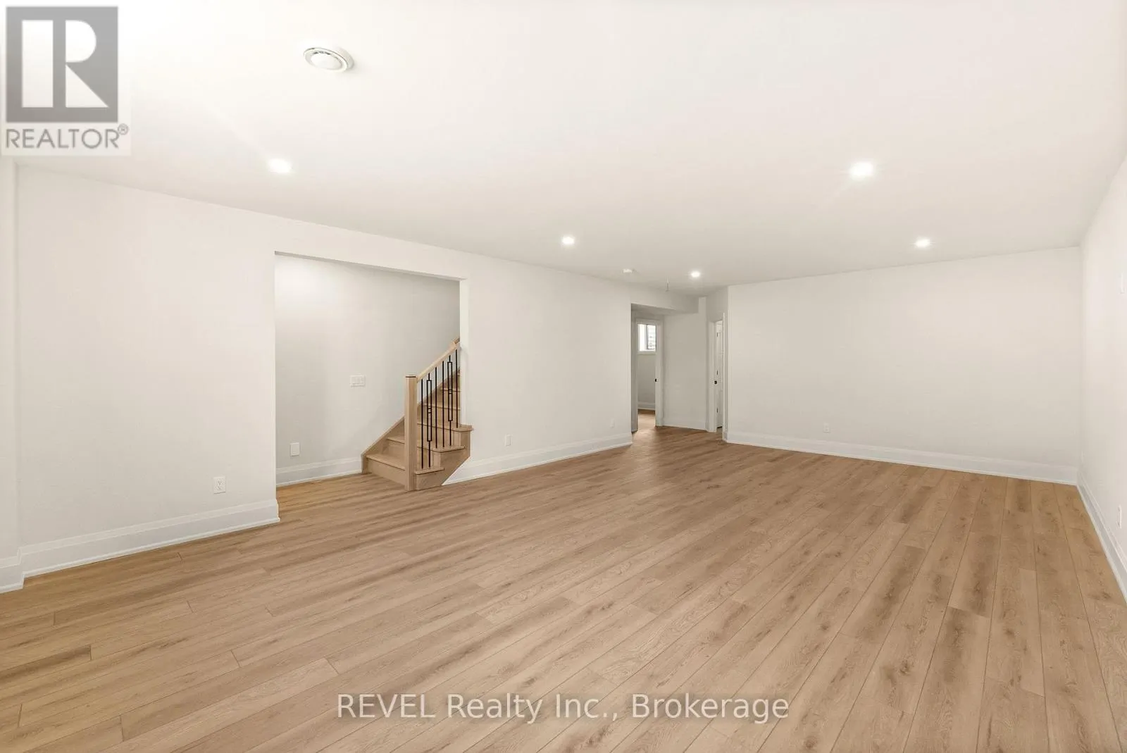 15 OAKLEY DRIVE