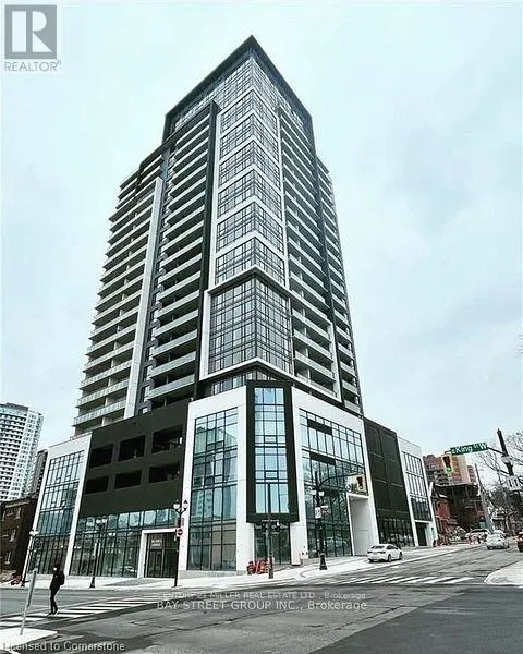 1009 - 15 QUEEN . STREET S