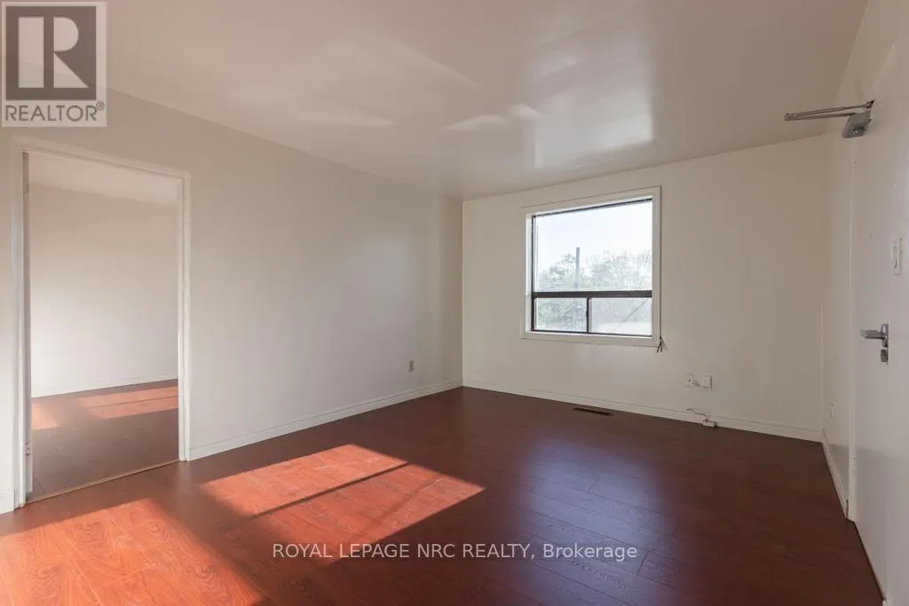 UNIT 5 - 389 ELIZABETH STREET