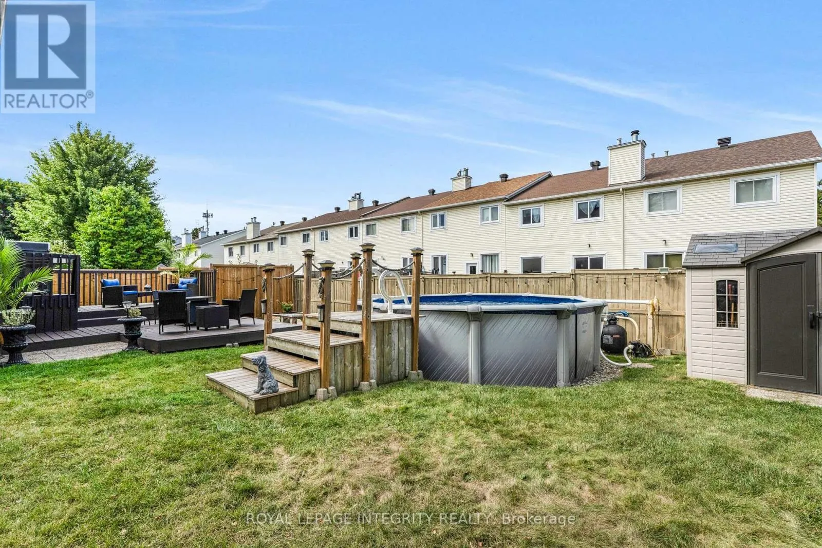 589 POCONO CRESCENT