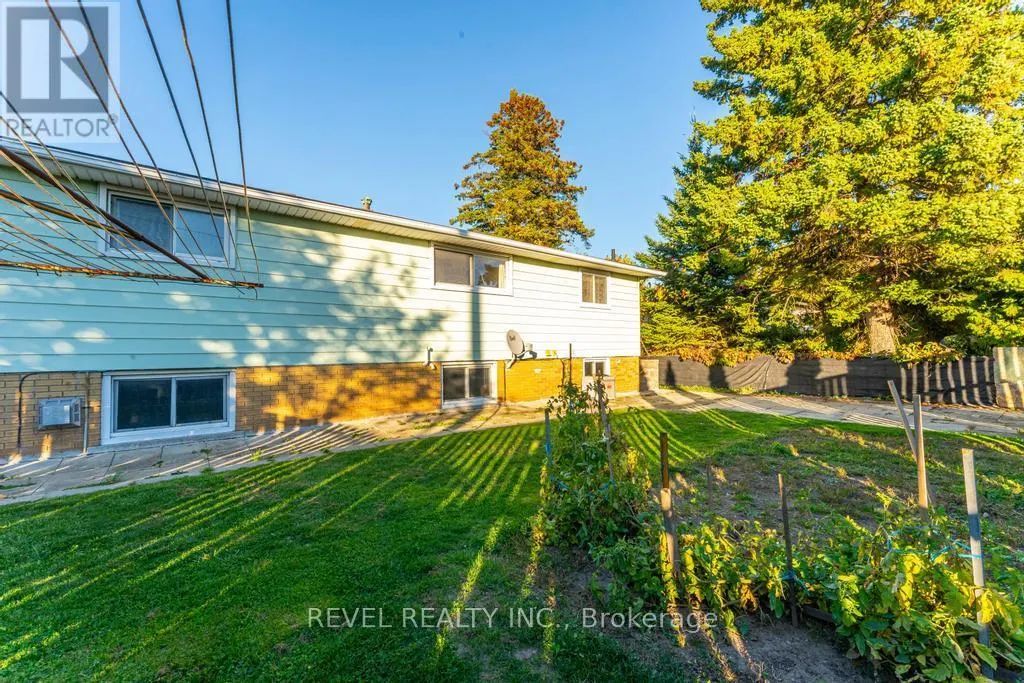69 BUCKINGHAM DRIVE