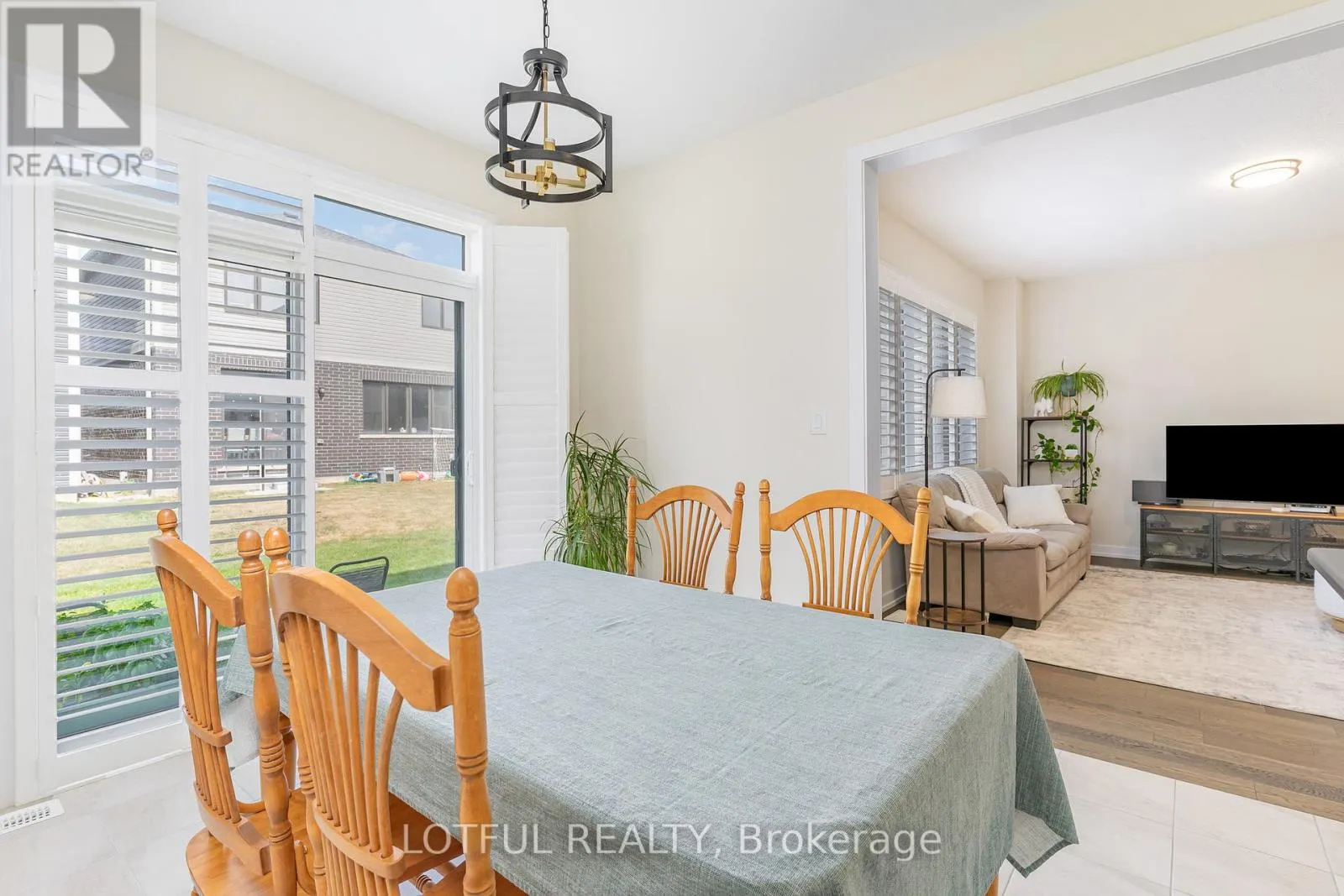 82 LILAC CIRCLE