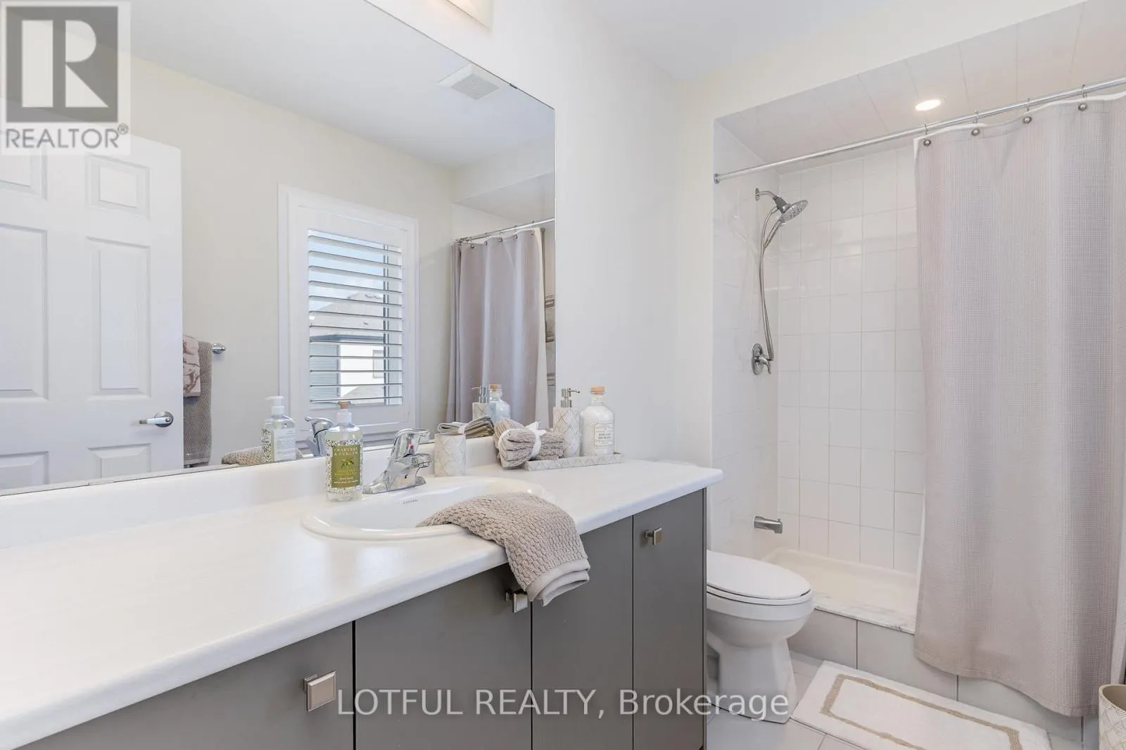 82 LILAC CIRCLE