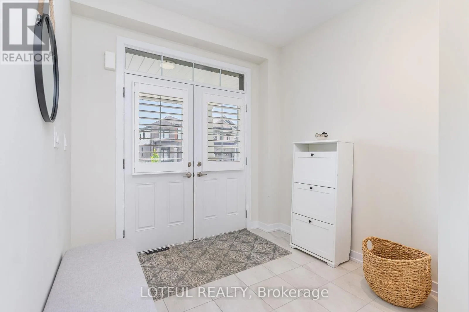 82 LILAC CIRCLE