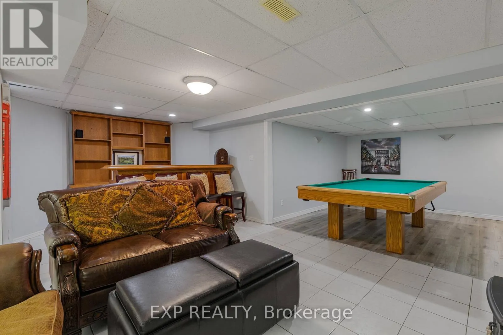 10 VEGA CRESCENT