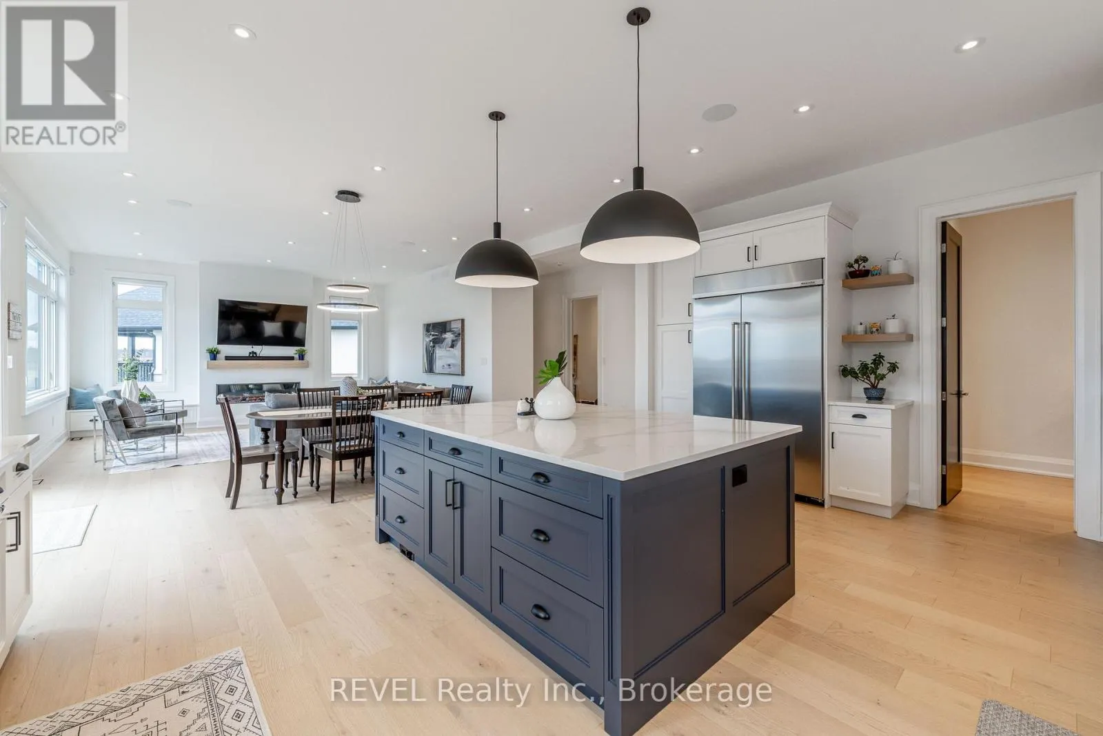 7515 SHERRILEE CRESCENT