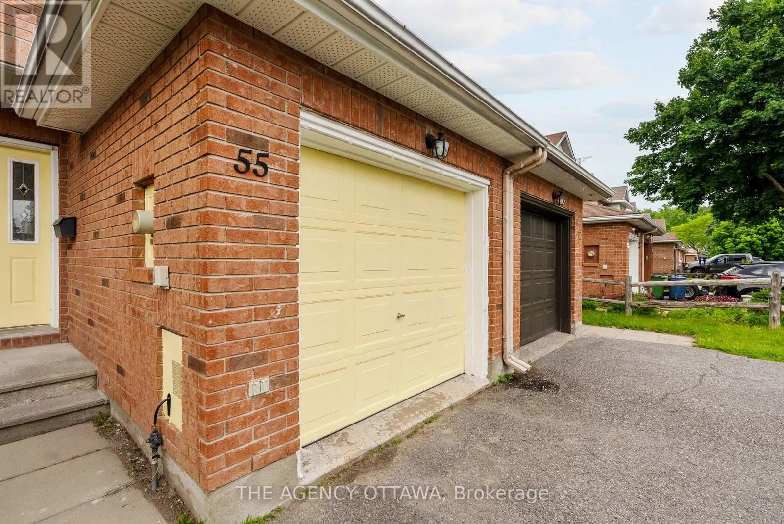 55 SPRINGCREEK CRESCENT