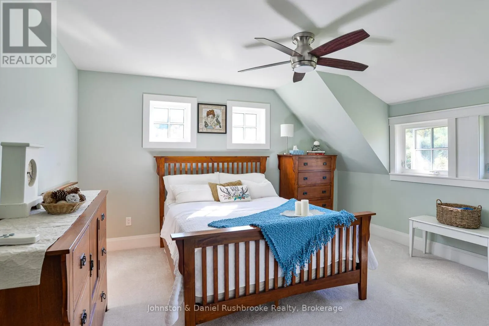 1422 MUSKOKA RD 118 ROAD W