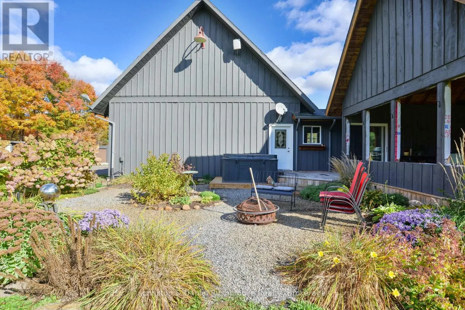 1422 MUSKOKA RD 118 ROAD W