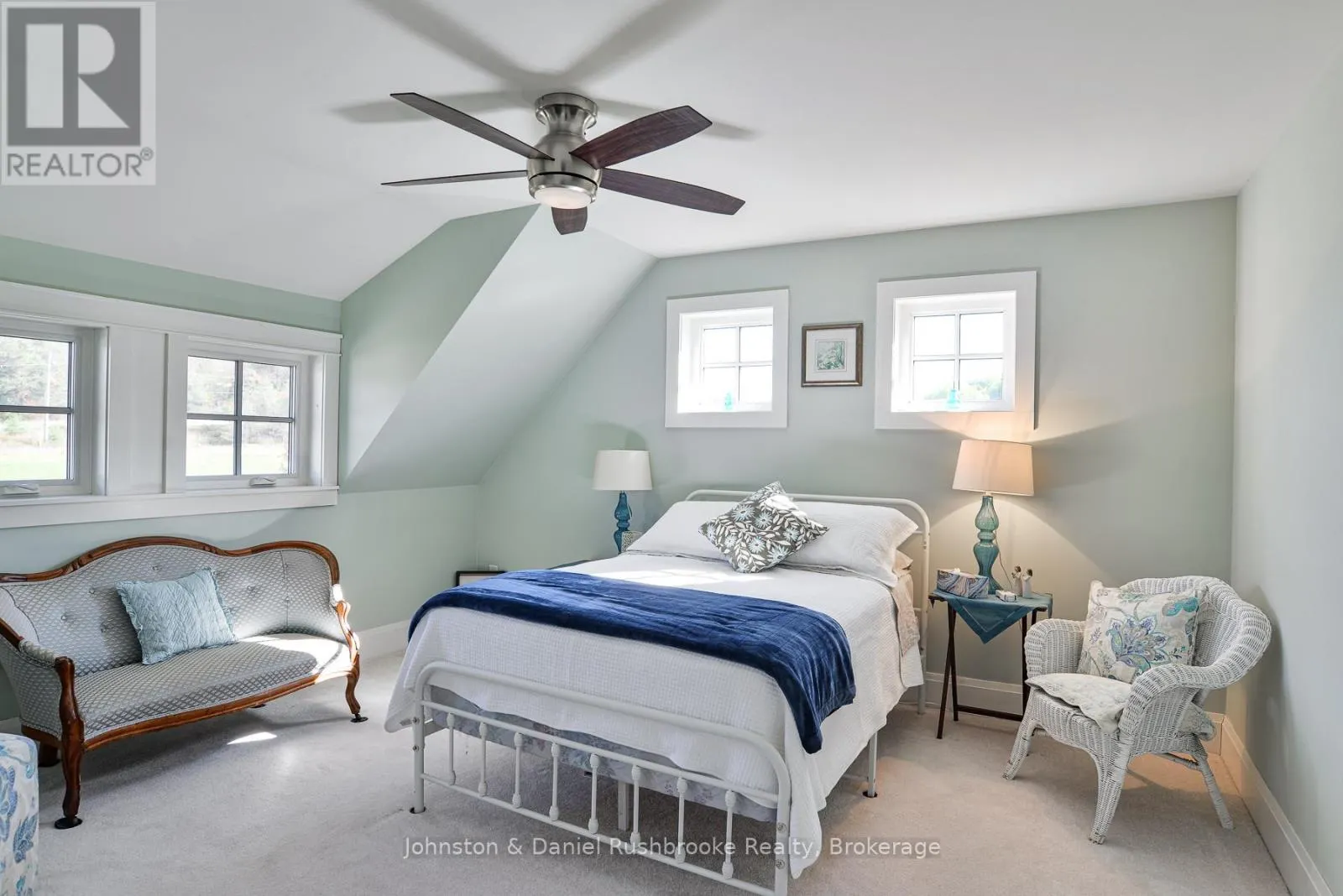1422 MUSKOKA RD 118 ROAD W