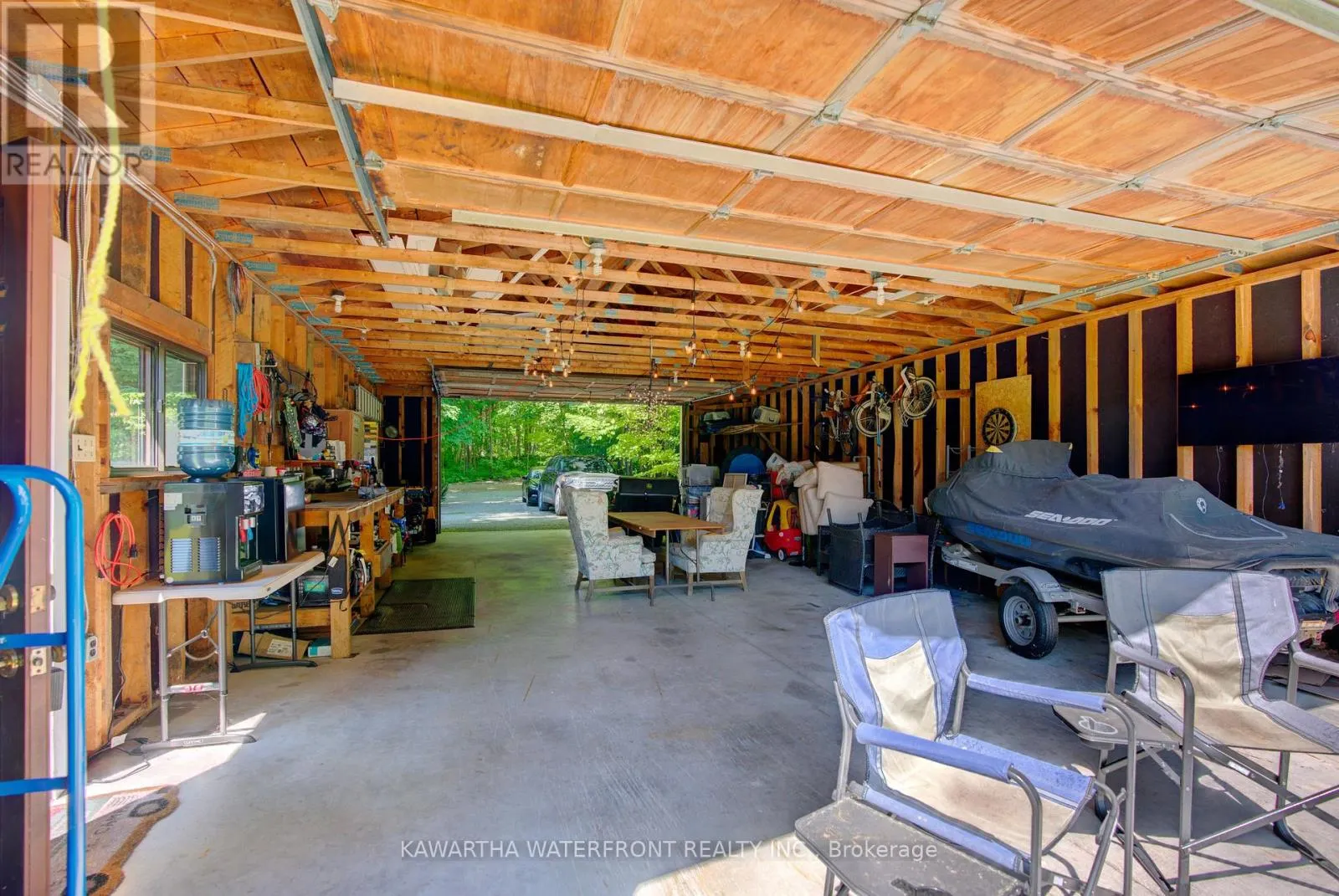 210 WRENHAVEN ROAD