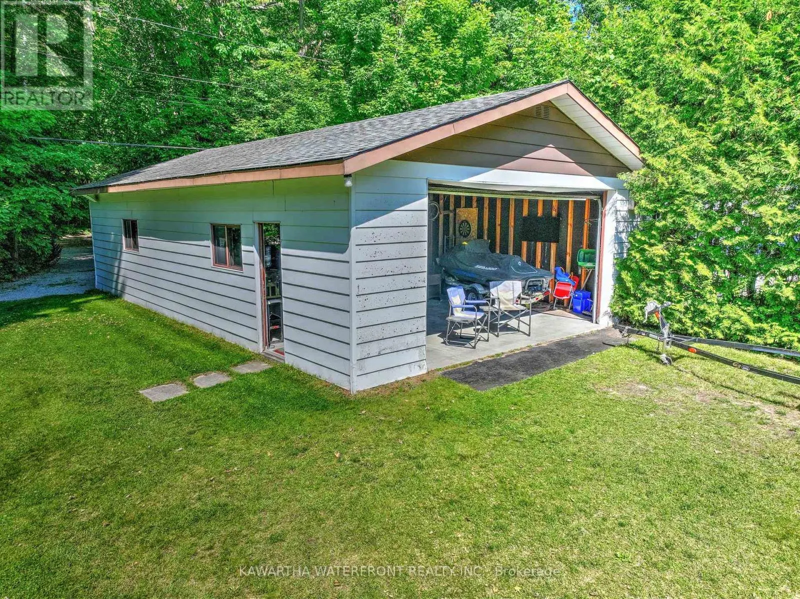 210 WRENHAVEN ROAD