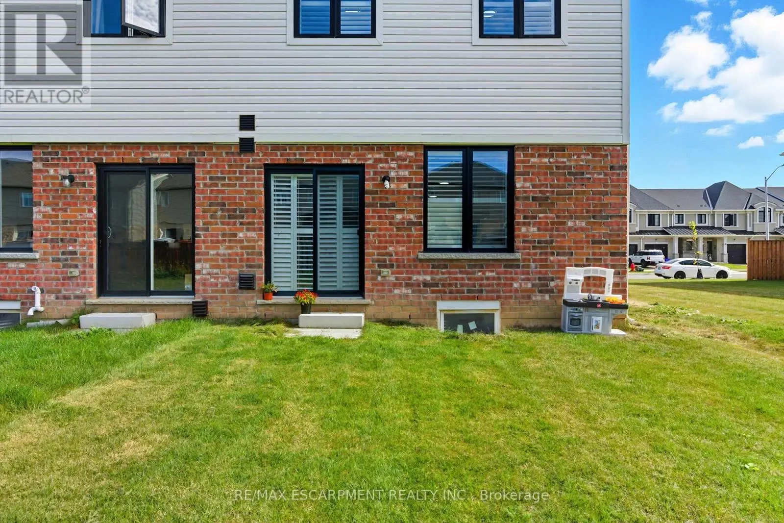 18 MIA DRIVE