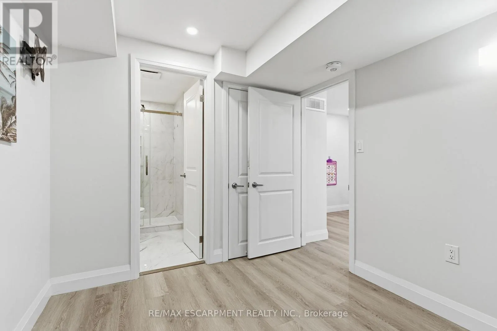 18 MIA DRIVE