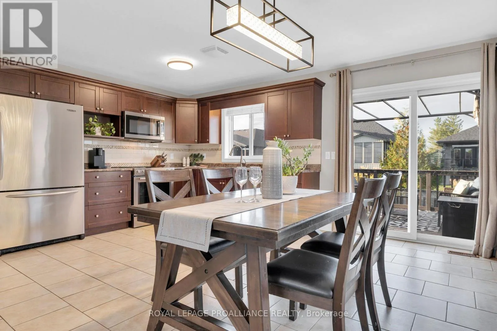 18 FOX DEN DRIVE