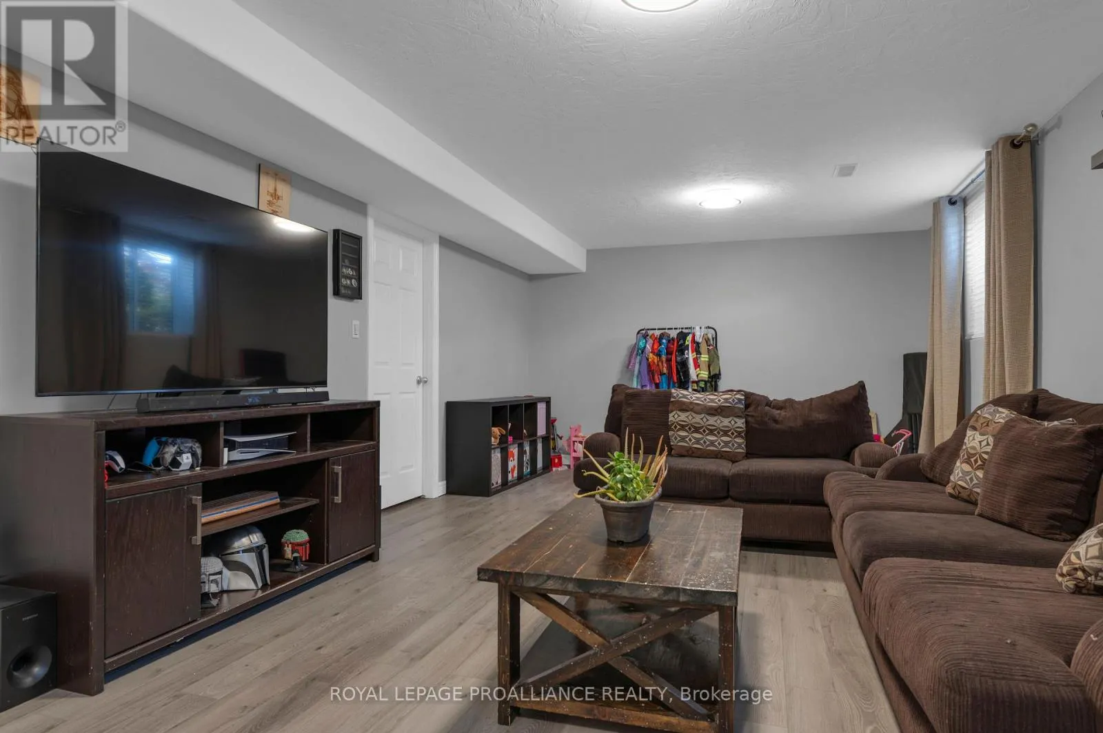18 FOX DEN DRIVE