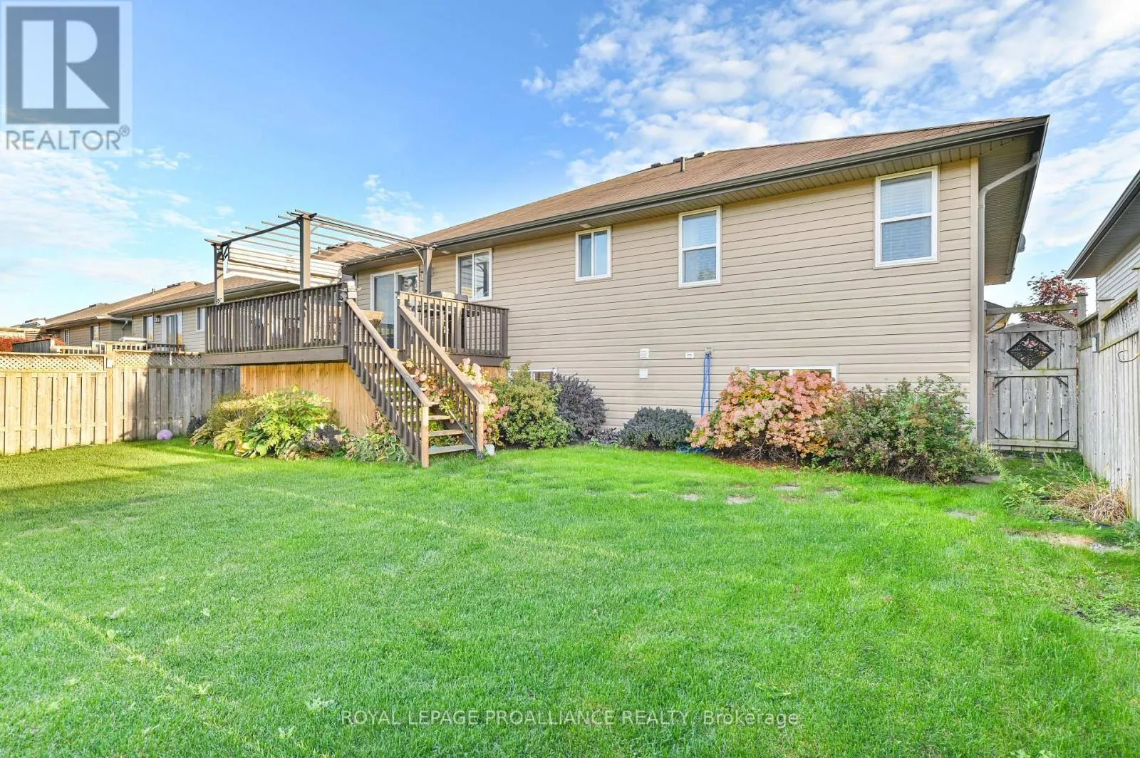 18 FOX DEN DRIVE
