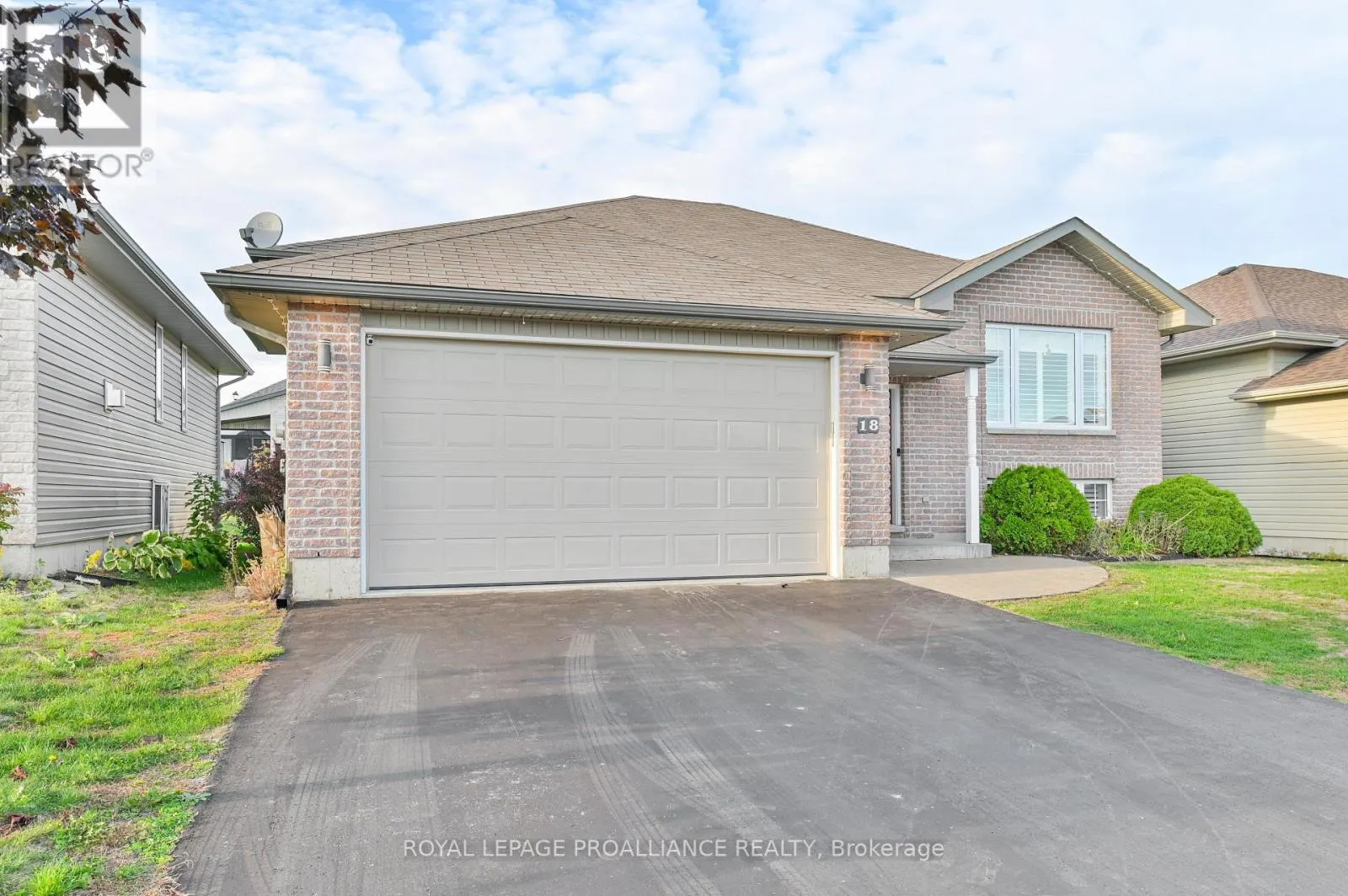 18 FOX DEN DRIVE