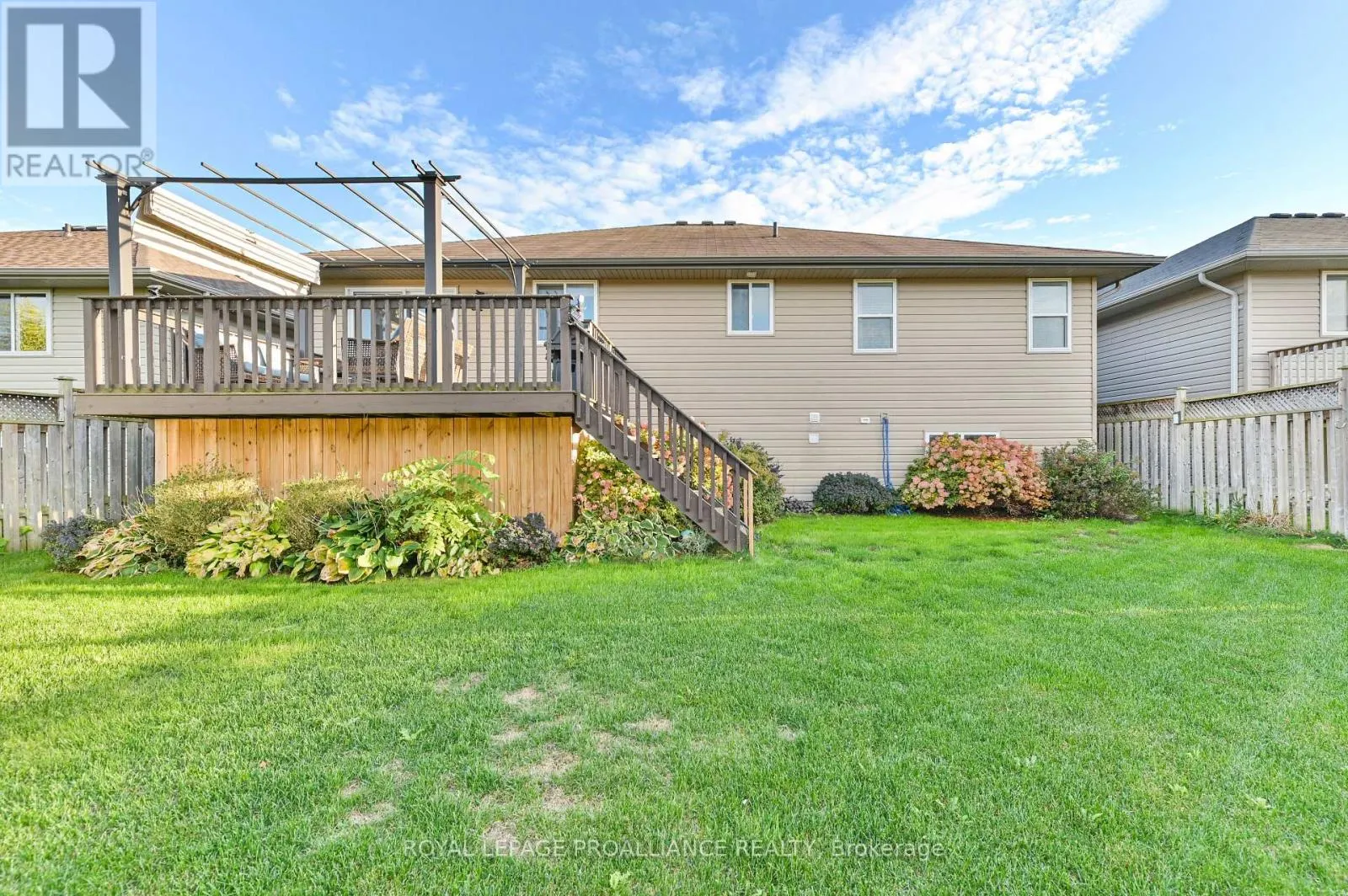 18 FOX DEN DRIVE