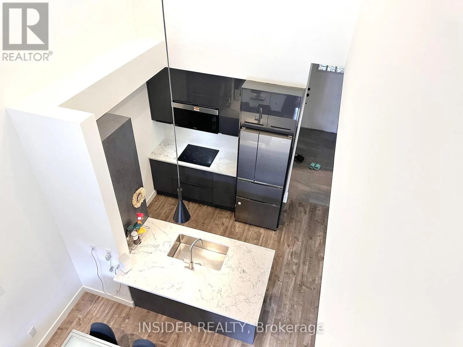 303 - 10 BEAUSOLEIL LANE