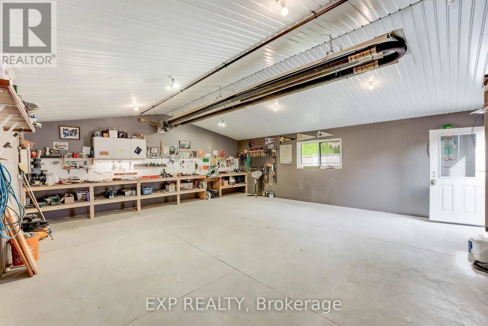 6501 ERWIN CRESCENT